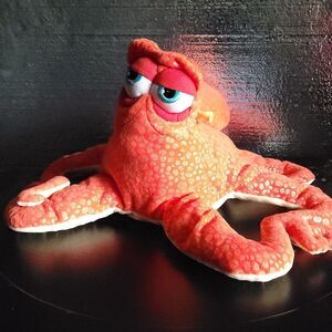 Disney Hank Finding Dory Octopus Plush Doll, 7 inches high, RARE!
